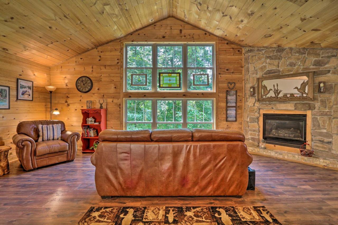 Butler Cabin On 19 Acres With Hot Tub And Fire Pit! Exterior foto
